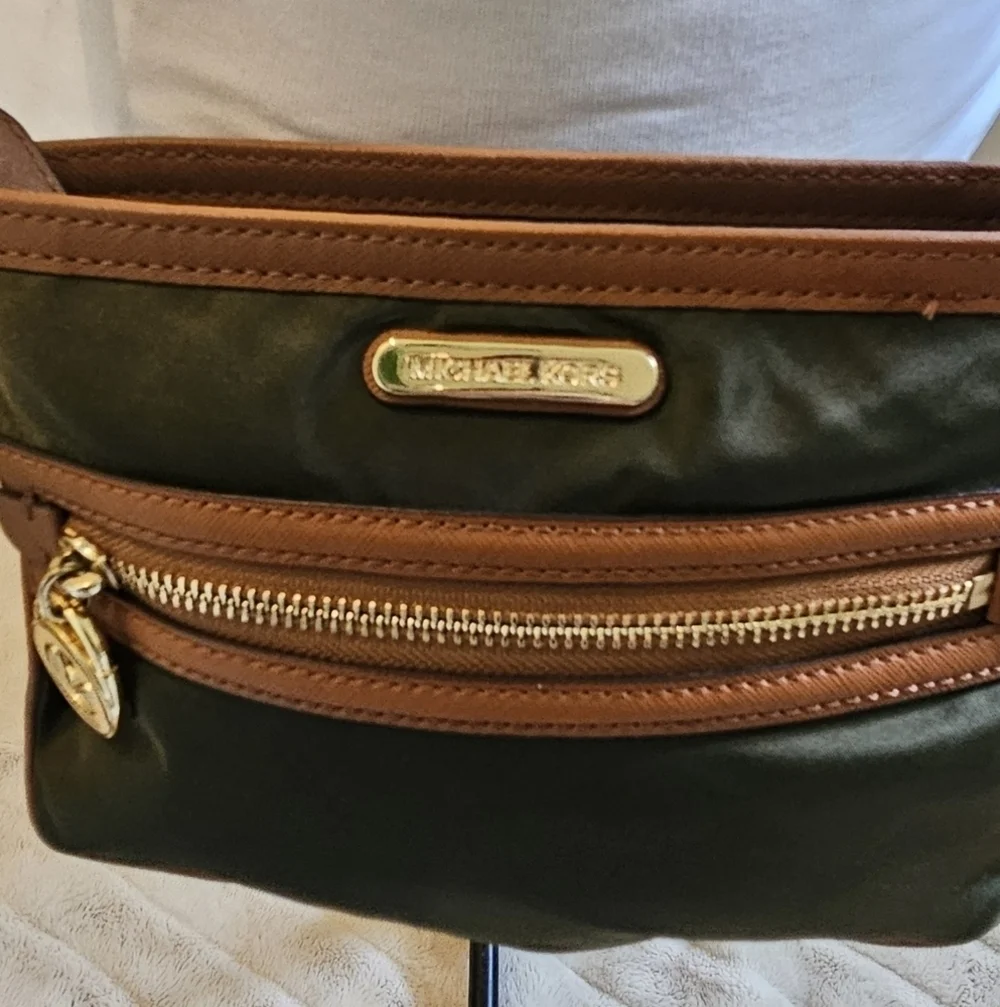 Michael Kors Kempton Forest Green Nylon & Brown Leather Crossbody Shoulder Bag
